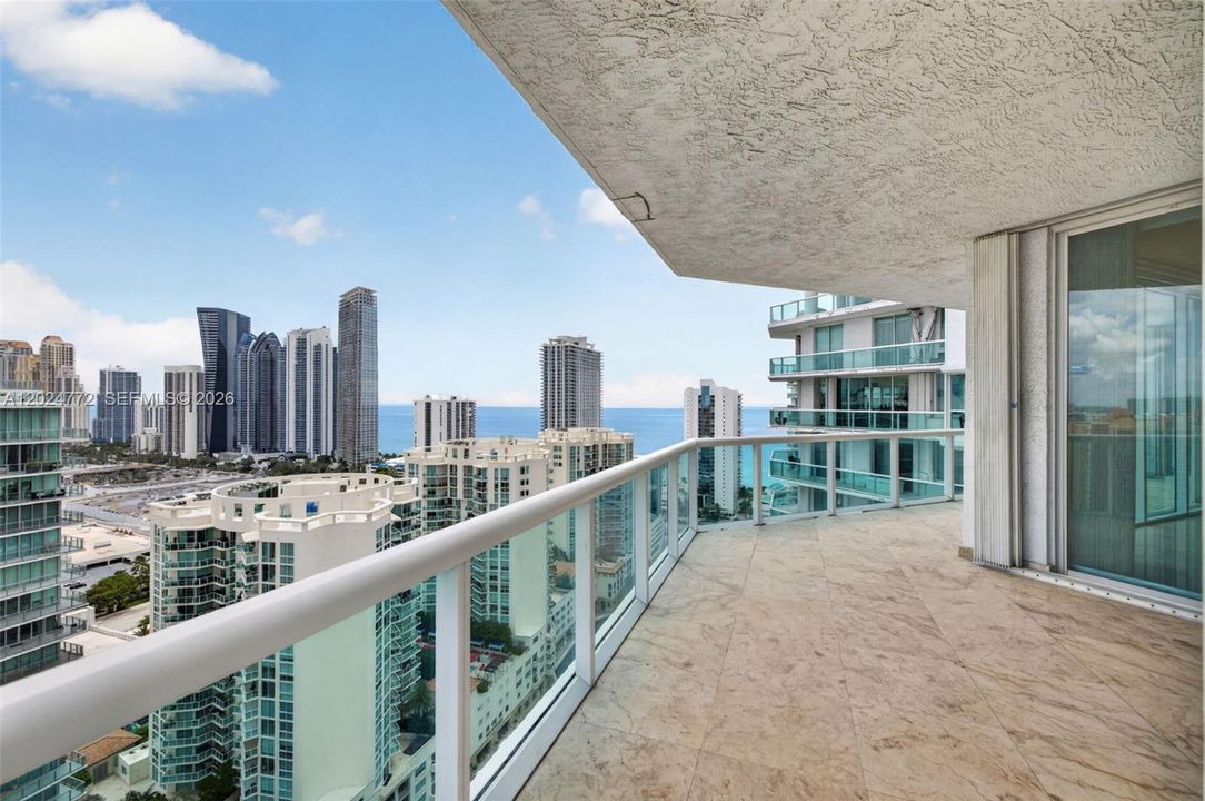 For Sale: $2,900,000 (4 beds, 5 baths, 3906 Square Feet)