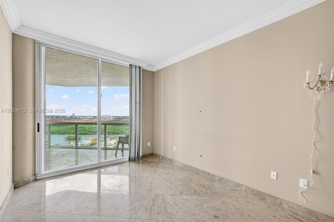 For Sale: $2,900,000 (4 beds, 5 baths, 3906 Square Feet)