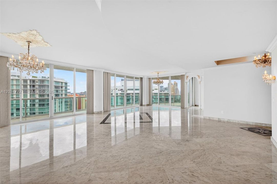 For Sale: $2,900,000 (4 beds, 5 baths, 3906 Square Feet)
