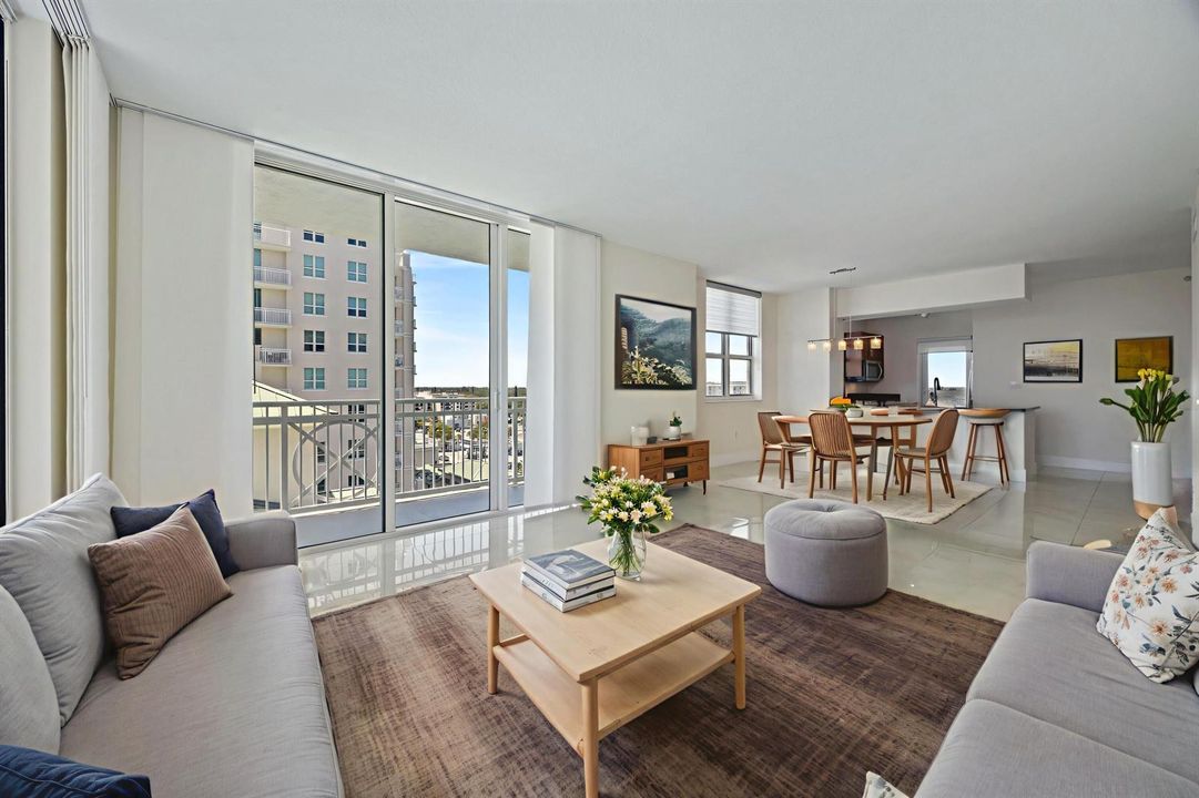 Virtually Staged Living/Dining