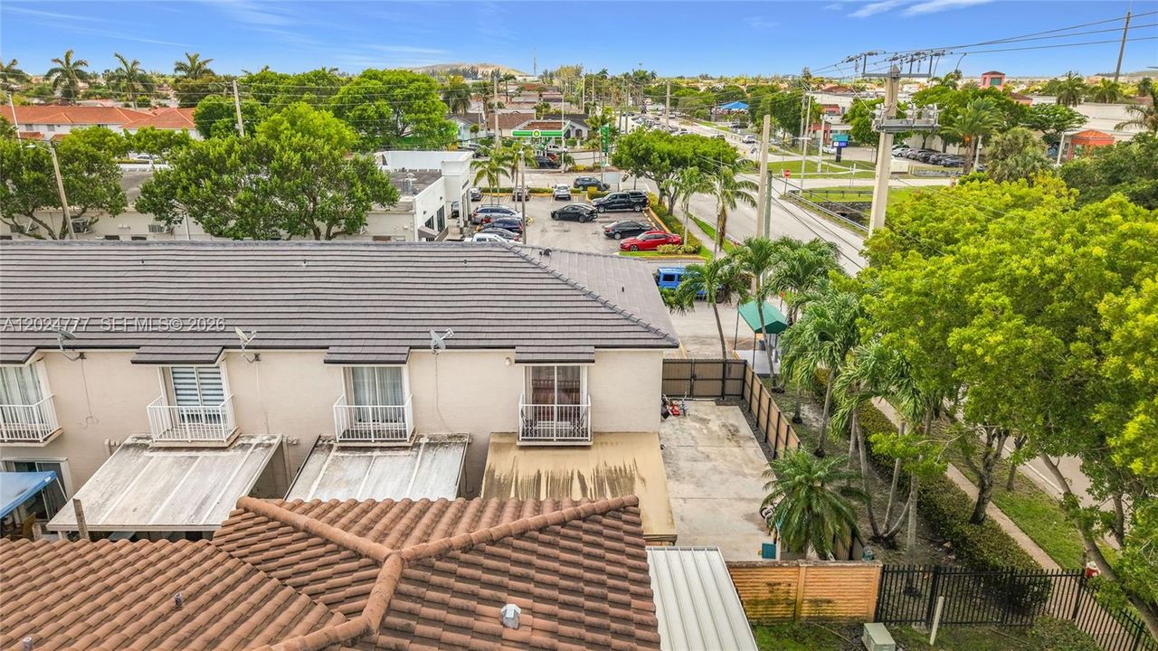 En Venta: $395,000 (2 camas, 2 baños, 976 Pies cuadrados)