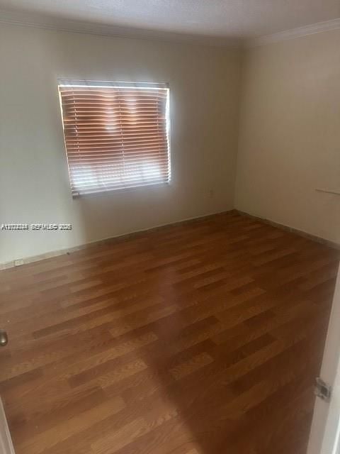 Activo con contrato: $2,500 (3 camas, 1 baños, 1108 Pies cuadrados)
