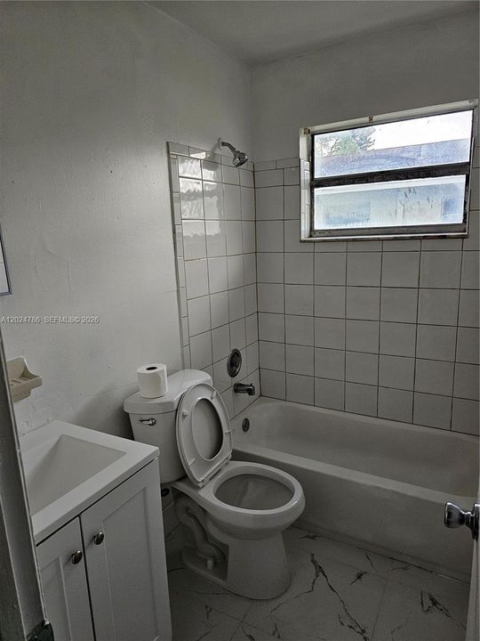 For Rent: $1,525 (2 beds, 1 baths, 1250 Square Feet)