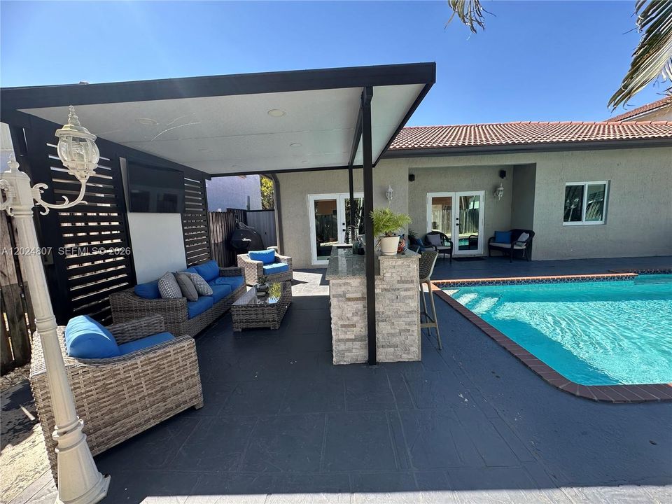 For Sale: $780,000 (3 beds, 2 baths, 1488 Square Feet)