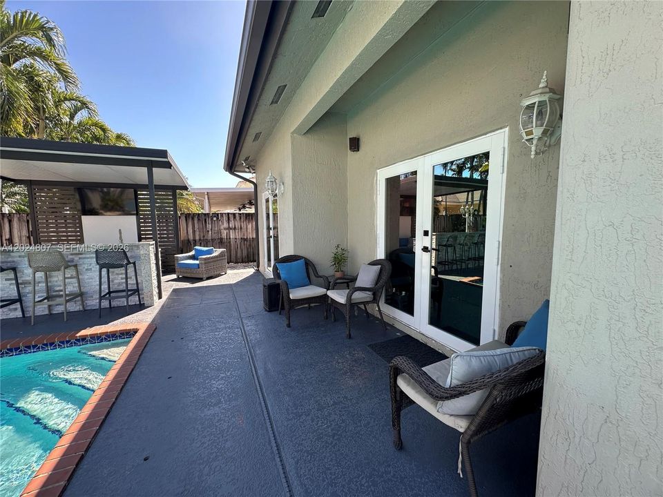 For Sale: $780,000 (3 beds, 2 baths, 1488 Square Feet)