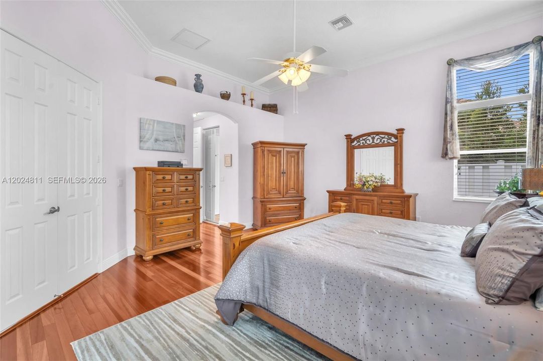 For Sale: $1,000,000 (4 beds, 3 baths, 2718 Square Feet)