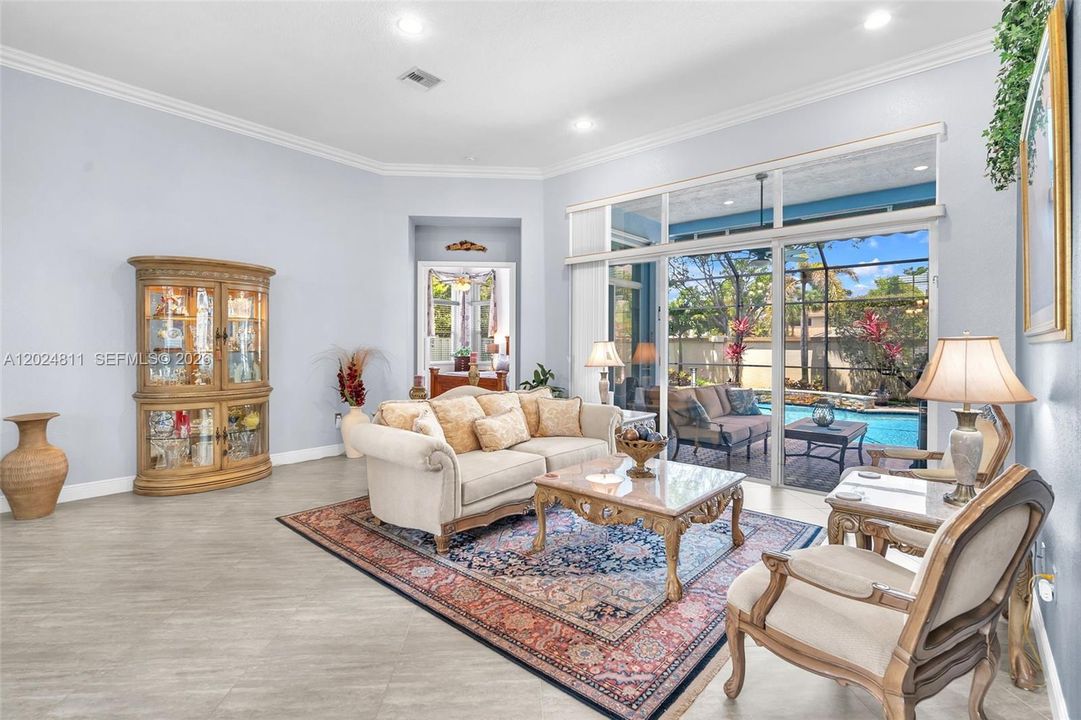 For Sale: $1,000,000 (4 beds, 3 baths, 2718 Square Feet)