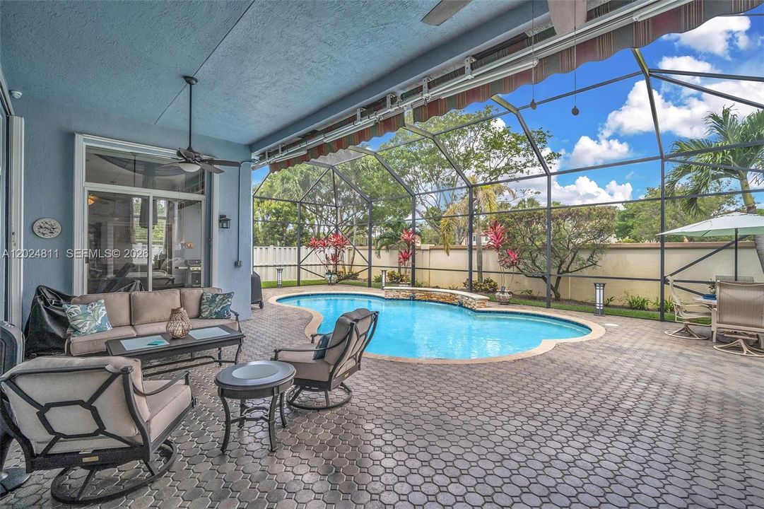 For Sale: $1,000,000 (4 beds, 3 baths, 2718 Square Feet)