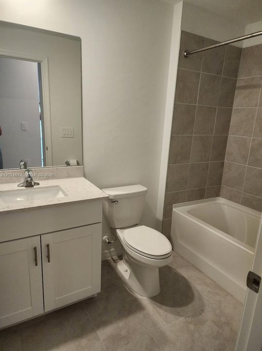 В аренду: $2,000 (3 спален, 2 ванн, 0 Квадратных фут)