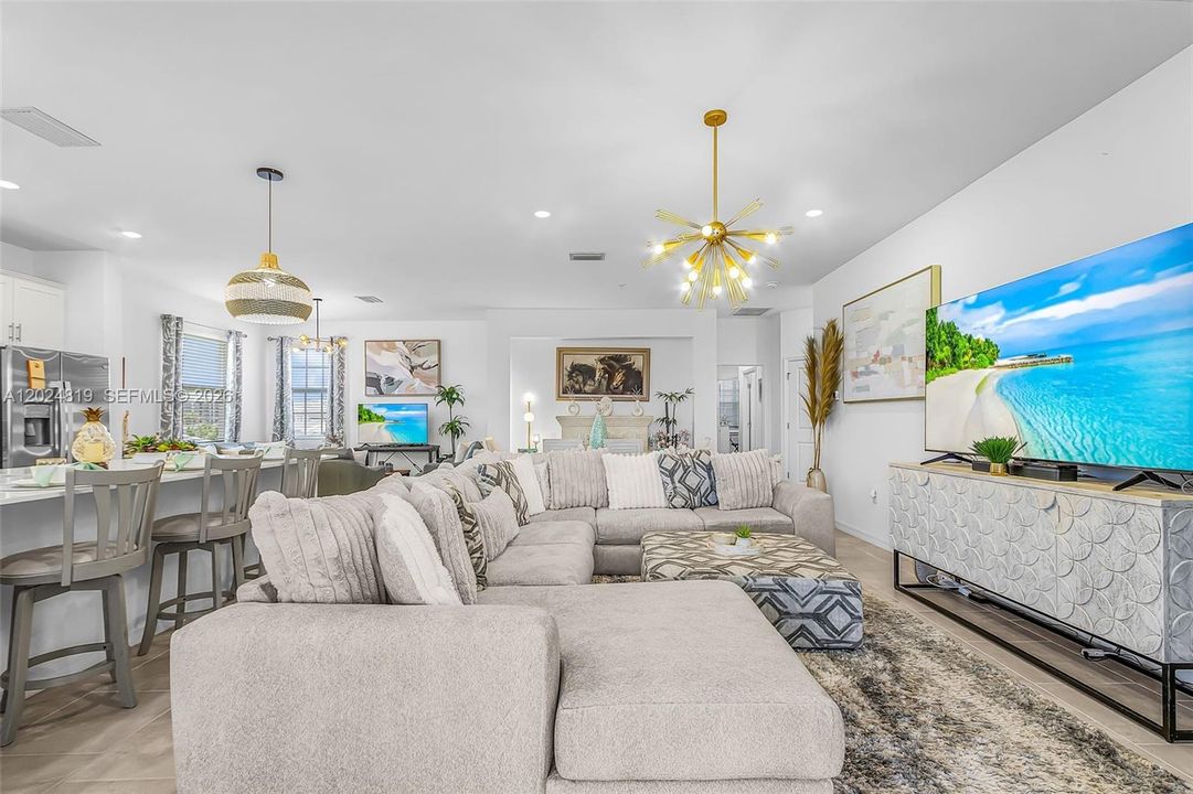 For Sale: $469,900 (3 beds, 2 baths, 2110 Square Feet)