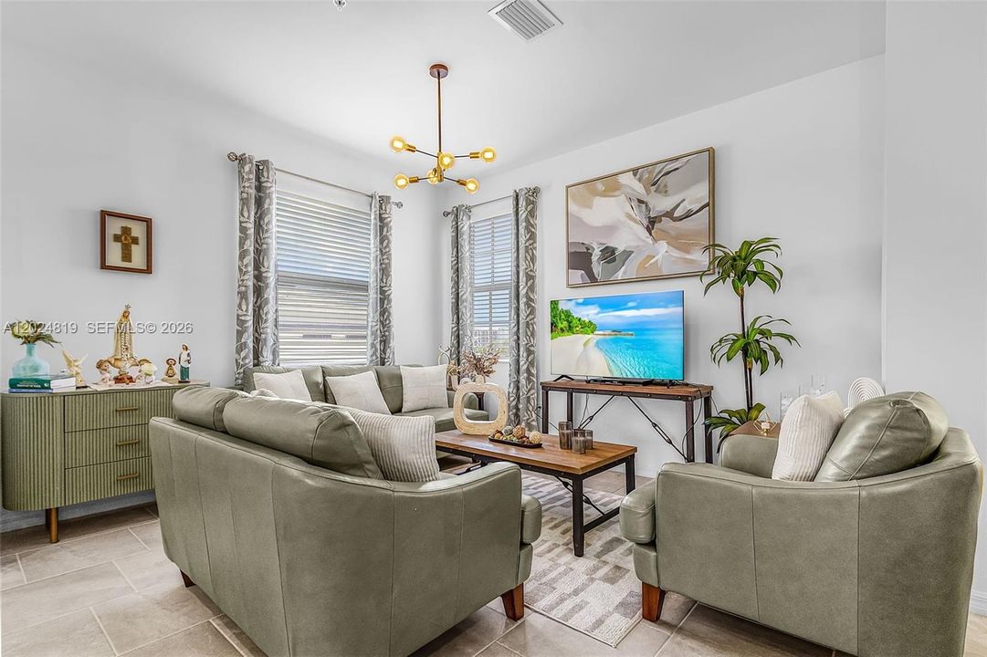 For Sale: $469,900 (3 beds, 2 baths, 2110 Square Feet)