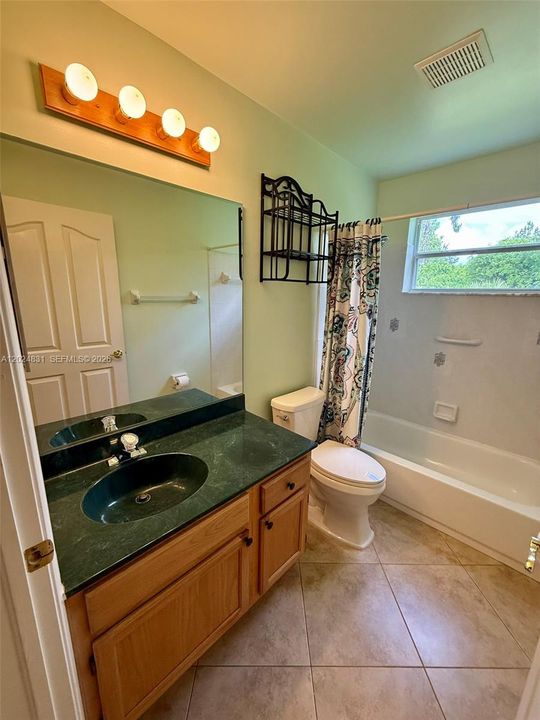 For Sale: $599,000 (3 beds, 2 baths, 1317 Square Feet)