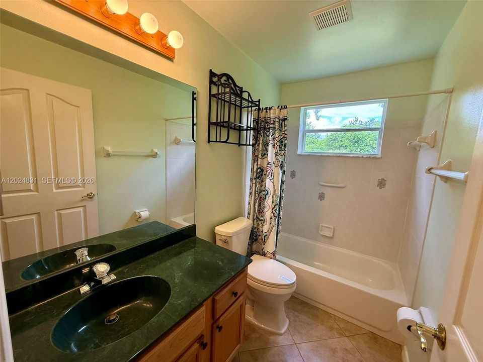 For Sale: $599,000 (3 beds, 2 baths, 1317 Square Feet)
