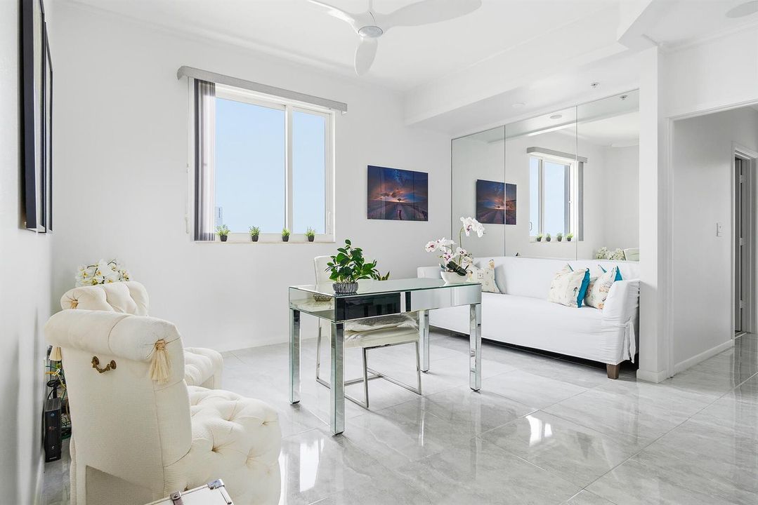 1551-N-FLAGLER-DR-LPH-11-33401-016