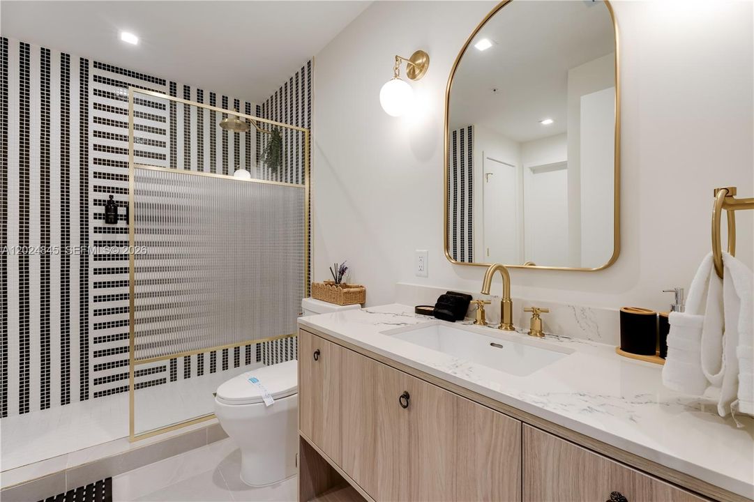 For Rent: $4,500 (1 beds, 1 baths, 650 Square Feet)
