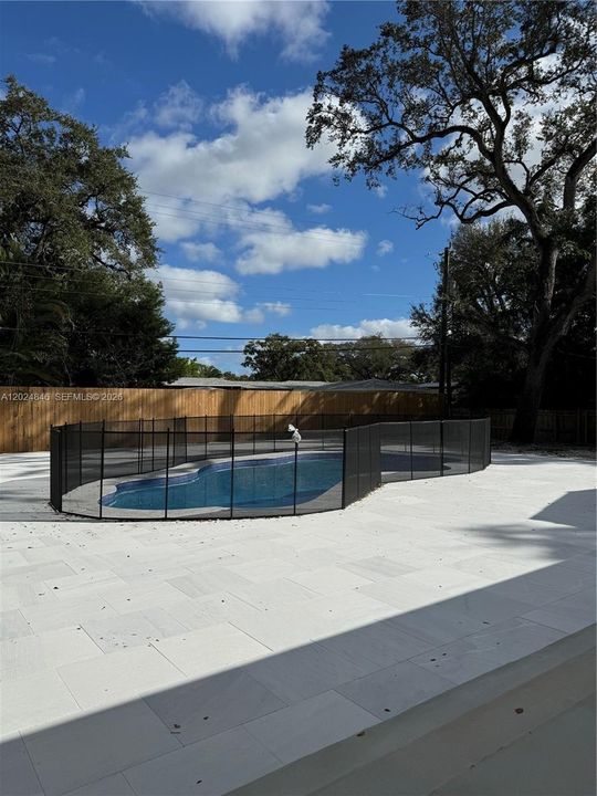 For Rent: $8,500 (4 beds, 3 baths, 2123 Square Feet)