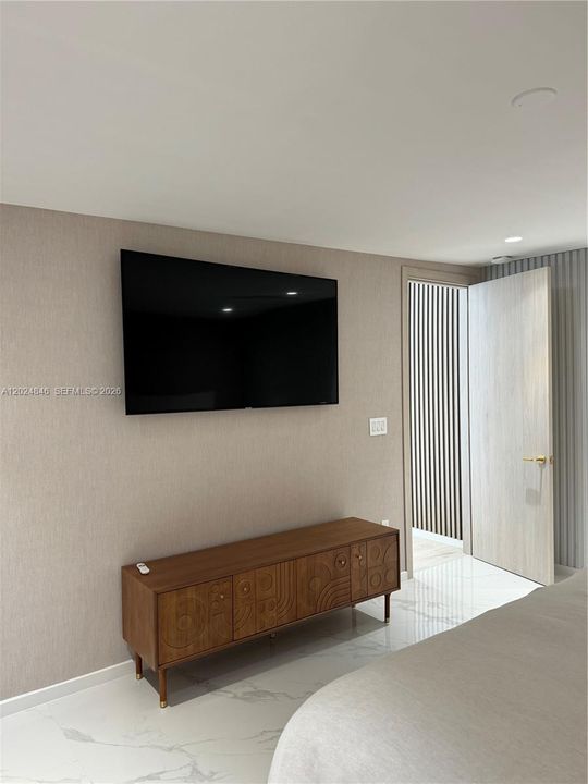 For Rent: $8,500 (4 beds, 3 baths, 2123 Square Feet)
