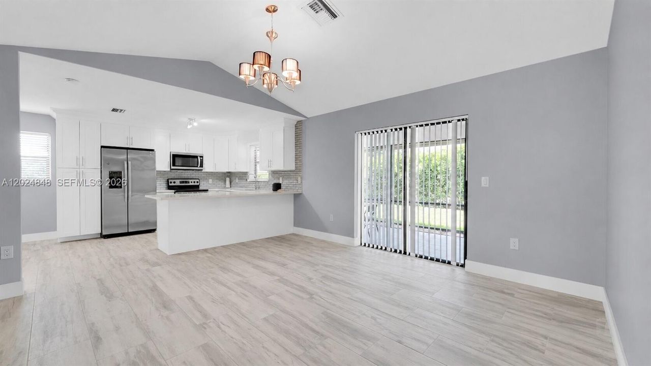 Active With Contract: $2,400 (2 beds, 2 baths, 1233 Square Feet)