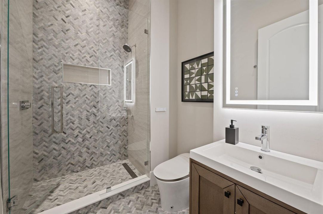 26-web-or-mls-81-island-dr-s