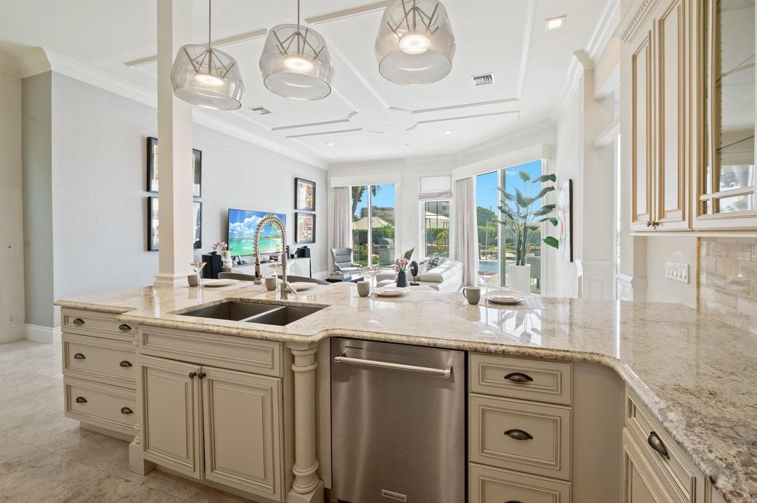 22-web-or-mls-81-island-dr-s