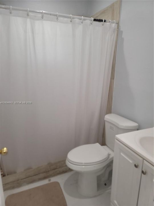 В аренду: $1,850 (2 спален, 1 ванн, 800 Квадратных фут)