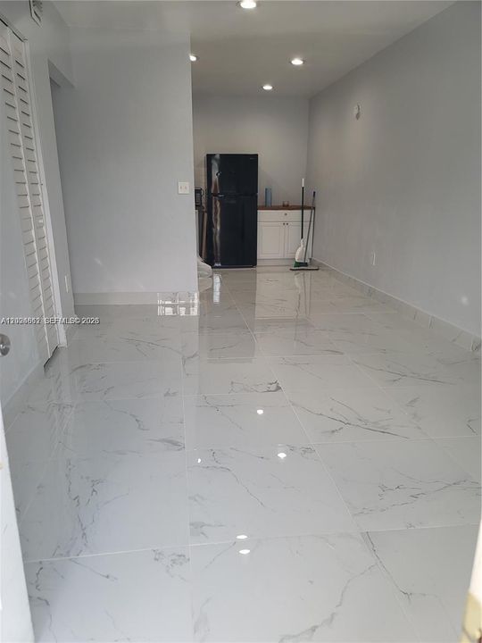 В аренду: $1,850 (2 спален, 1 ванн, 800 Квадратных фут)