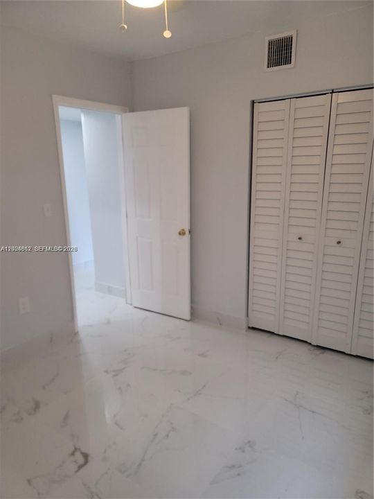 В аренду: $1,850 (2 спален, 1 ванн, 800 Квадратных фут)