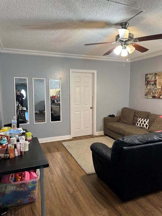8341 SAND POINT LIVING ROOM