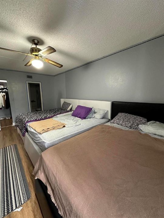 8341 SANDS POINT MASTER BED 2