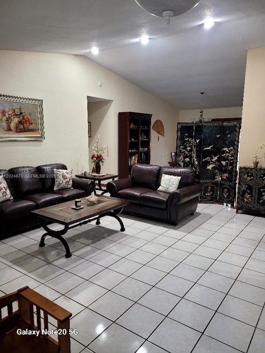 For Sale: $740,000 (3 beds, 2 baths, 1858 Square Feet)