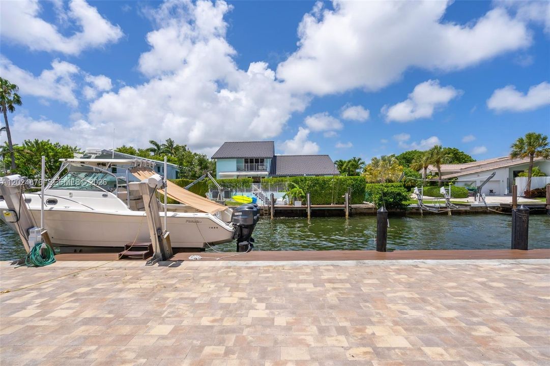 En Venta: $3,500,000 (4 camas, 3 baños, 2687 Pies cuadrados)
