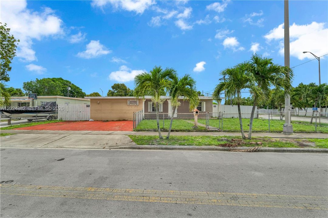 For Sale: $650,000 (3 beds, 2 baths, 1645 Square Feet)