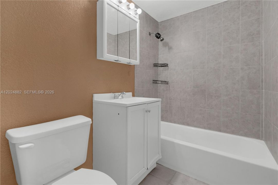For Sale: $650,000 (3 beds, 2 baths, 1645 Square Feet)