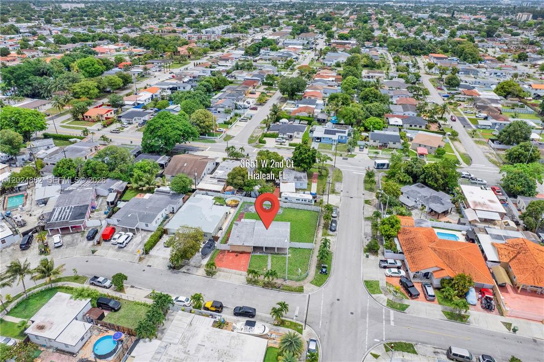 For Sale: $650,000 (3 beds, 2 baths, 1645 Square Feet)