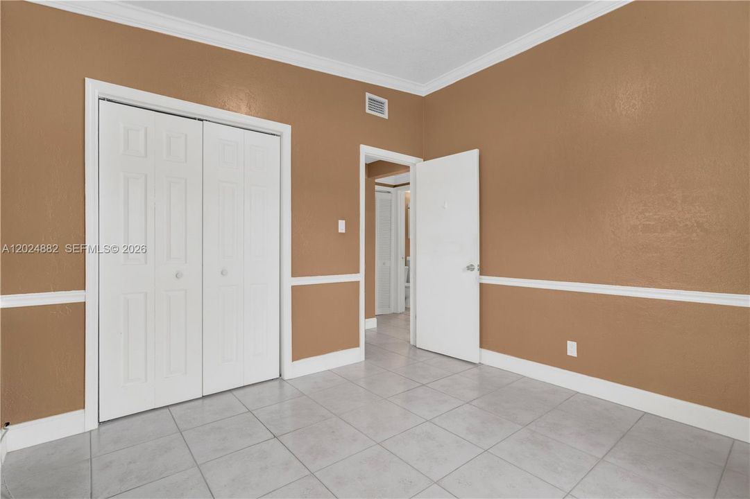 For Sale: $650,000 (3 beds, 2 baths, 1645 Square Feet)