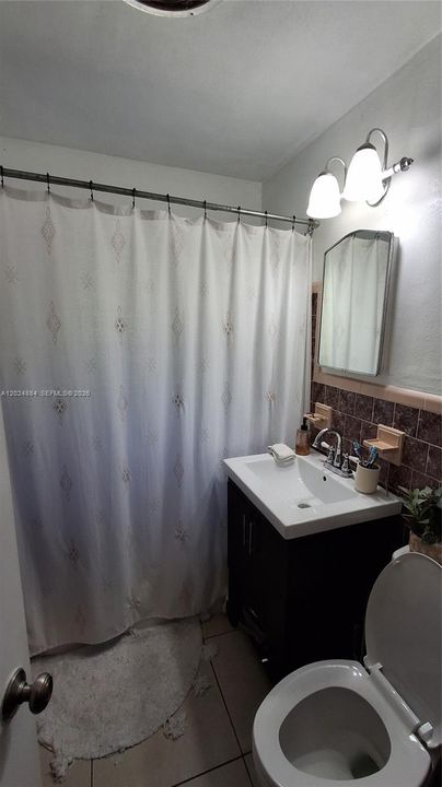 For Rent: $2,850 (3 beds, 2 baths, 1180 Square Feet)