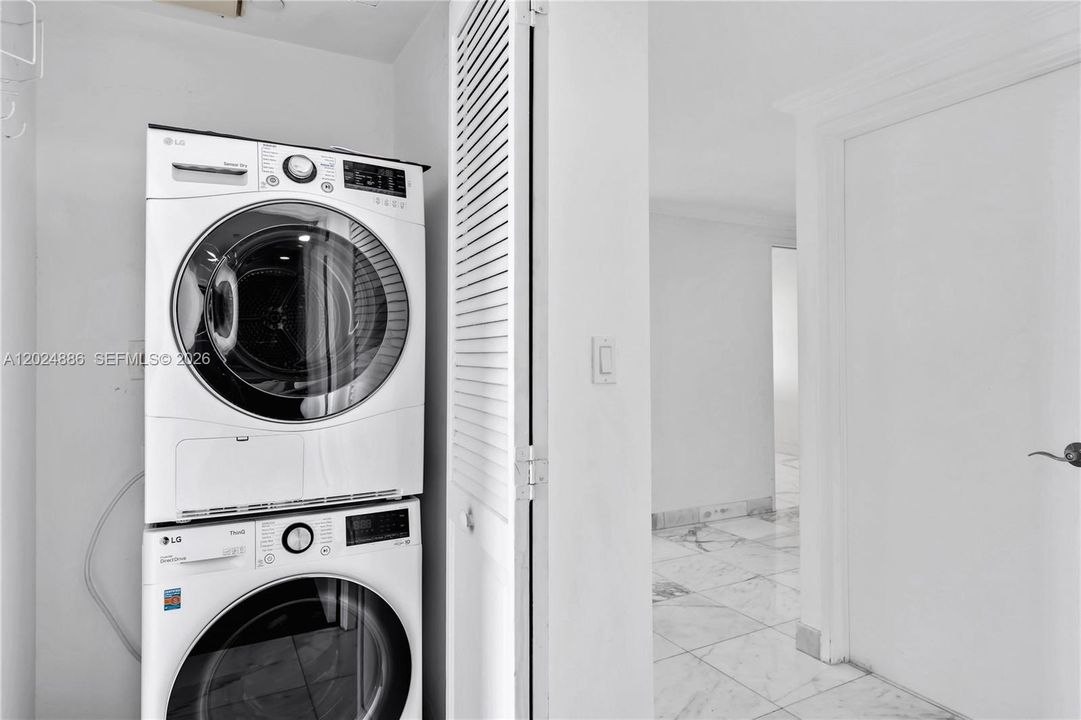 For Rent: $6,500 (2 beds, 2 baths, 1532 Square Feet)
