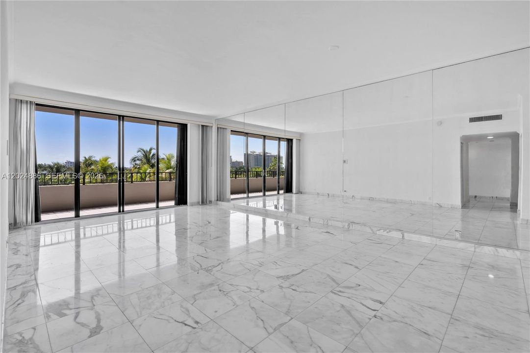 For Rent: $6,500 (2 beds, 2 baths, 1532 Square Feet)