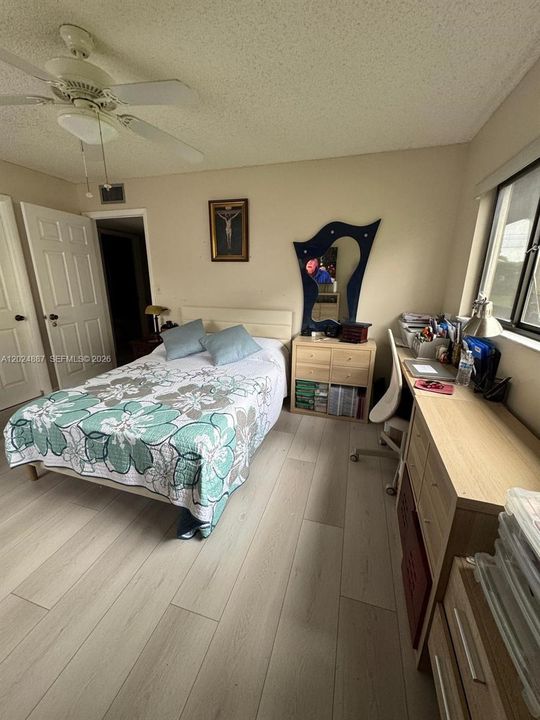 В аренду: $1,850 (2 спален, 2 ванн, 827 Квадратных фут)