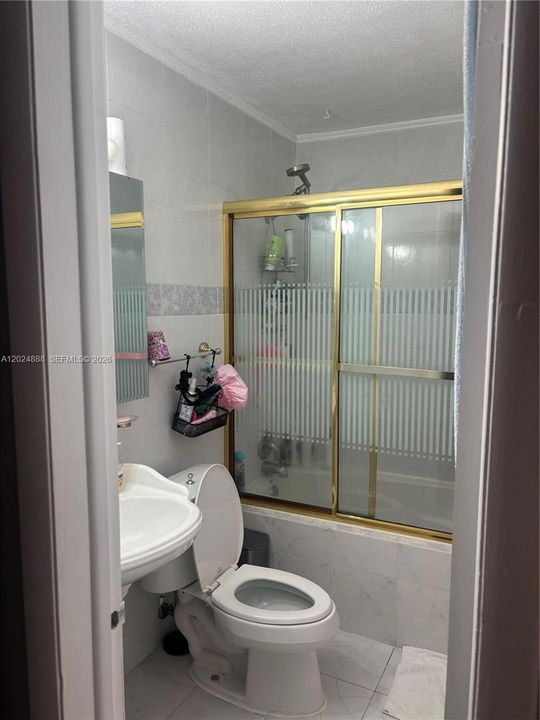 2nd bathroom