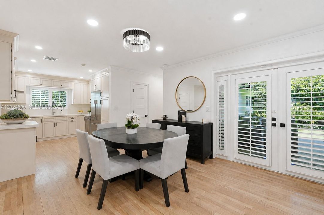 For Sale: $1,925,000 (3 beds, 2 baths, 1702 Square Feet)
