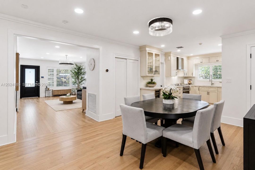For Sale: $1,925,000 (3 beds, 2 baths, 1702 Square Feet)