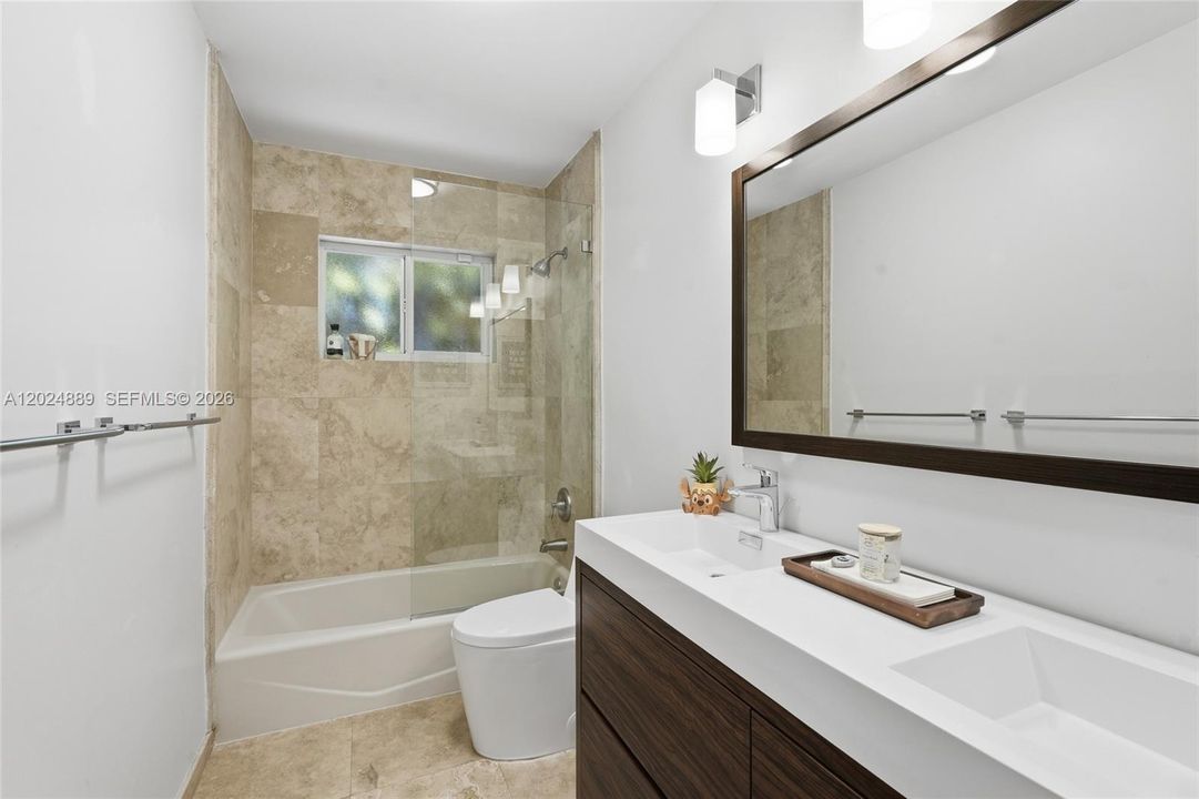 For Sale: $1,925,000 (3 beds, 2 baths, 1702 Square Feet)