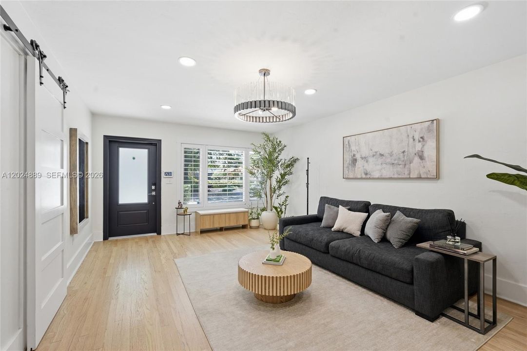 For Sale: $1,925,000 (3 beds, 2 baths, 1702 Square Feet)