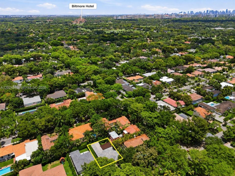 For Sale: $1,925,000 (3 beds, 2 baths, 1702 Square Feet)