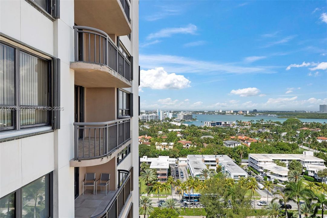 For Sale: $1,799,000 (2 beds, 2 baths, 2018 Square Feet)