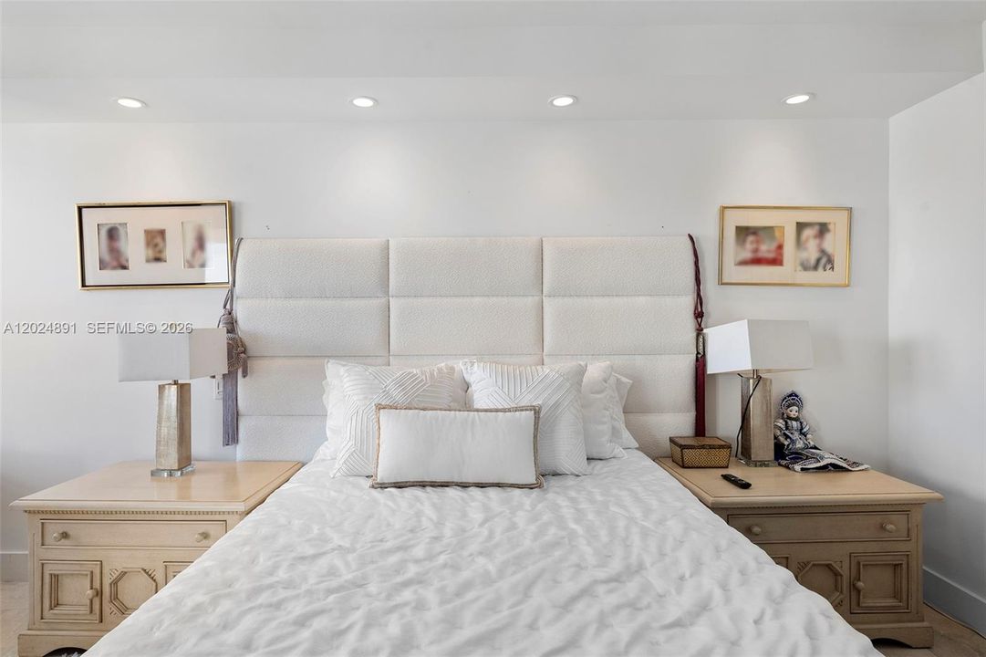 For Sale: $1,799,000 (2 beds, 2 baths, 2018 Square Feet)