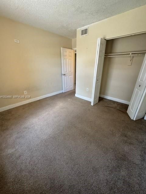 Active With Contract: $215,000 (2 beds, 2 baths, 890 Square Feet)