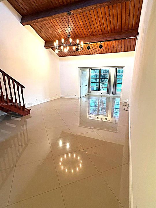 For Rent: $2,900 (2 beds, 2 baths, 1382 Square Feet)