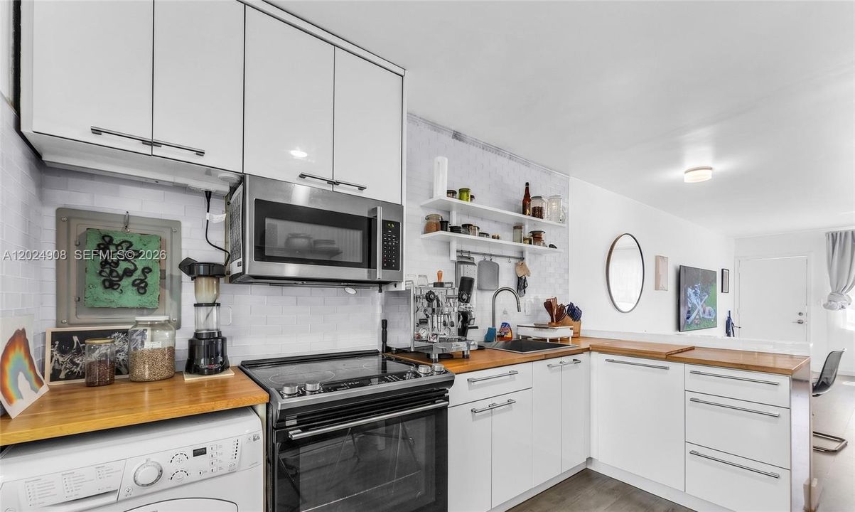 En Venta: $425,000 (2 camas, 1 baños, 730 Pies cuadrados)